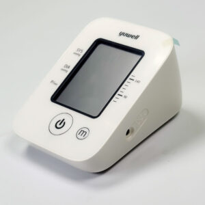 Yuwell-Digital-Blood-Pressure-Monitor-YE660D-familycare-3jpg