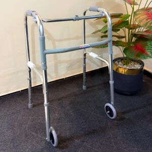 Walker-with-Wheel-2 familycare.pk