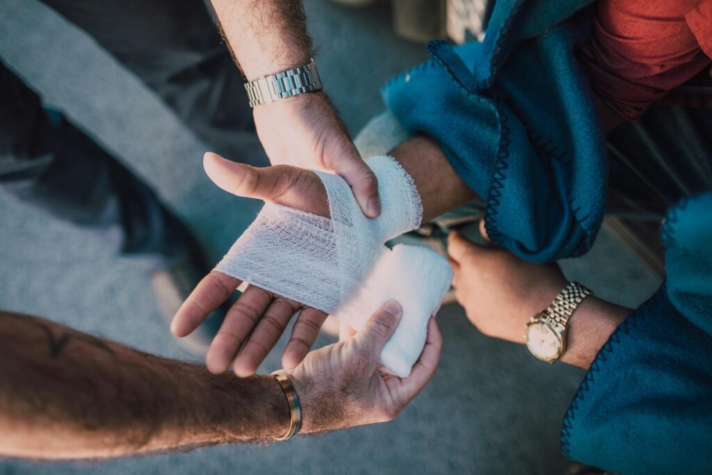  First Aid for Common Emergencies